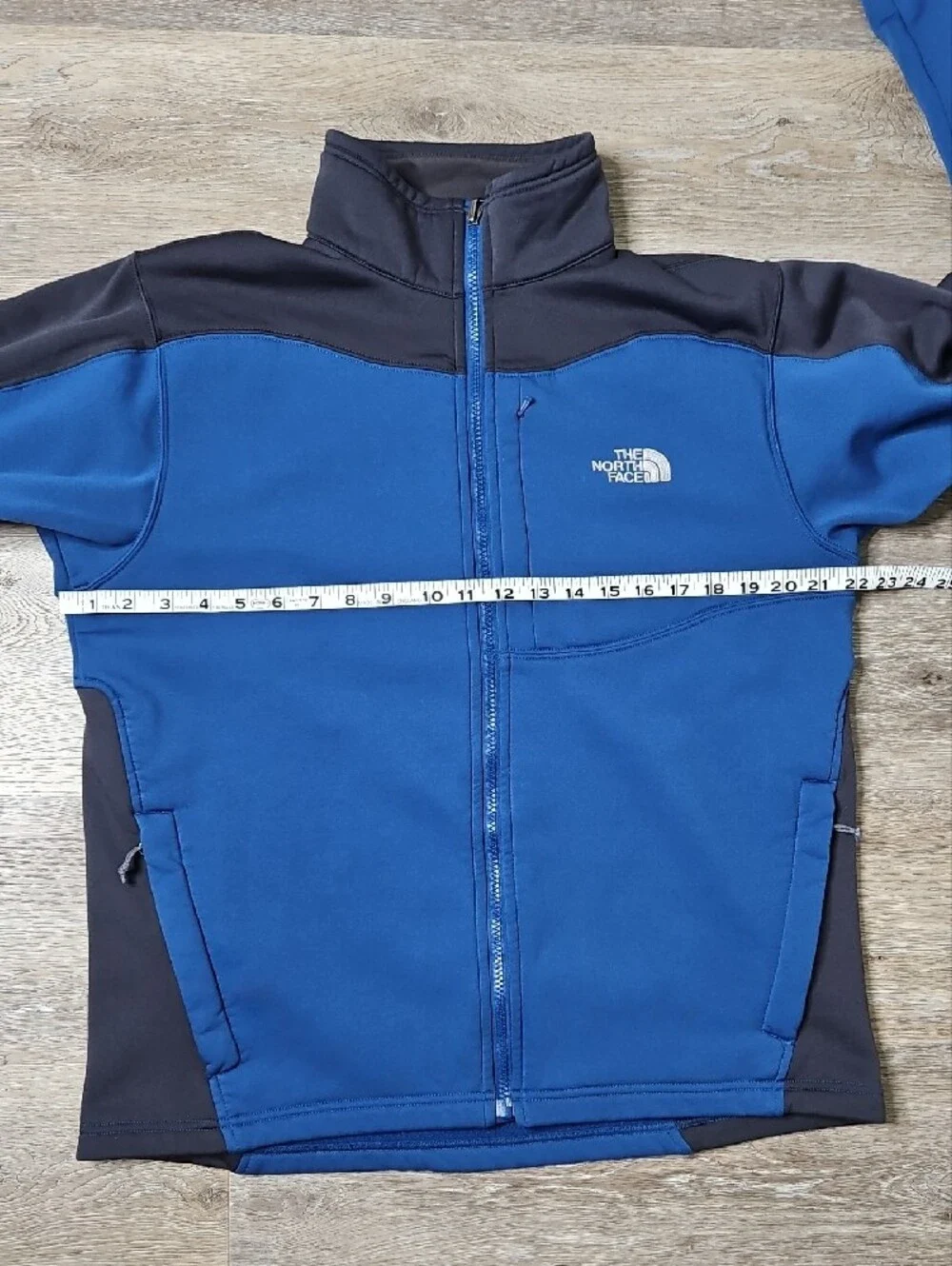 The North Face Blue and Black TKA Stretch Flight Series Full Zip Jacket Large